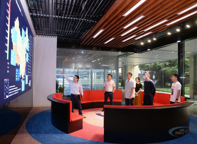 山東重山集團董事長王魯淄一行到訪中國水泥網，共商電子商務服務新篇章